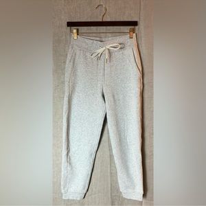 Lululemon Scuba High-Rise Jogger